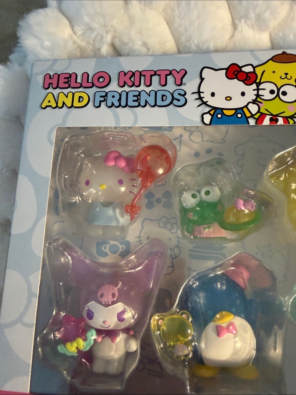 Hello Kitty Dreamland 6-Figure Pack - Pink, Blue, Yellow, Green, Purple, White - Picture 3 of 6